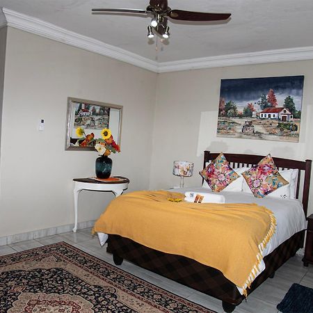 Dei Gratia Guest House Musina Extérieur photo